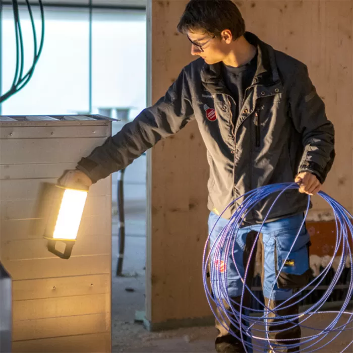 LEDLENSER AF8R Work エリアライト Ledlenser AF8R Work｜エリアライト｜レッドレンザー公式