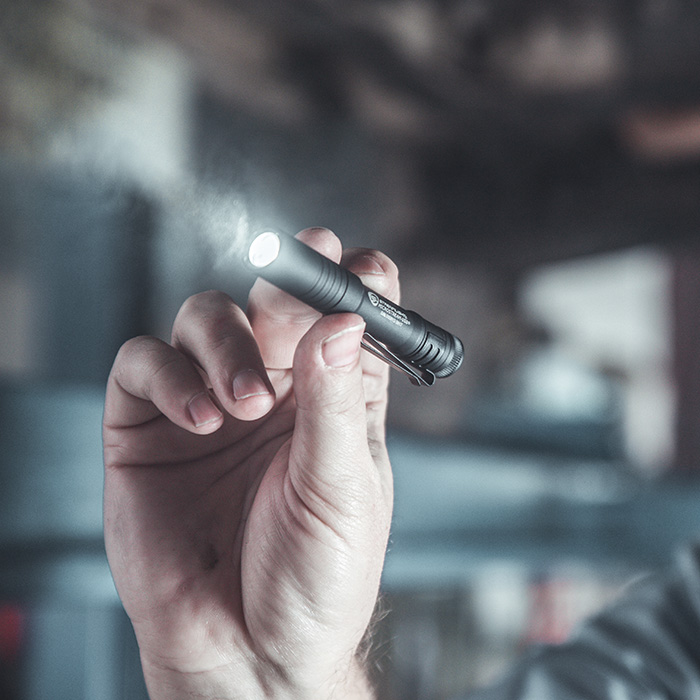 Streamlight MicroStream USB Flashlight in use