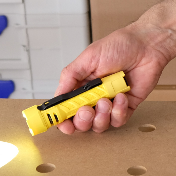 Streamlight PolyTac 1X Compact Multi Fuel Flashlight - Image 6