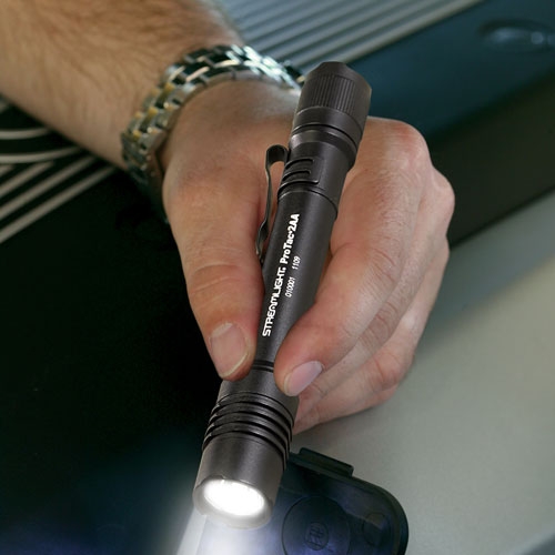 Streamlight 88033 ProTac 2AA 250 Lumen Professional Tactical Flashlight Black